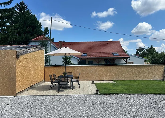 Semesterbostad House Rafo Šamorín